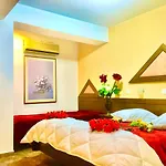 Aiolos Center Panoramic View&yoga Harmony Hotel&rooms 2*