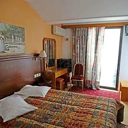 Aiolos Center Panoramic View&yoga Harmony Hotel&rooms 2*